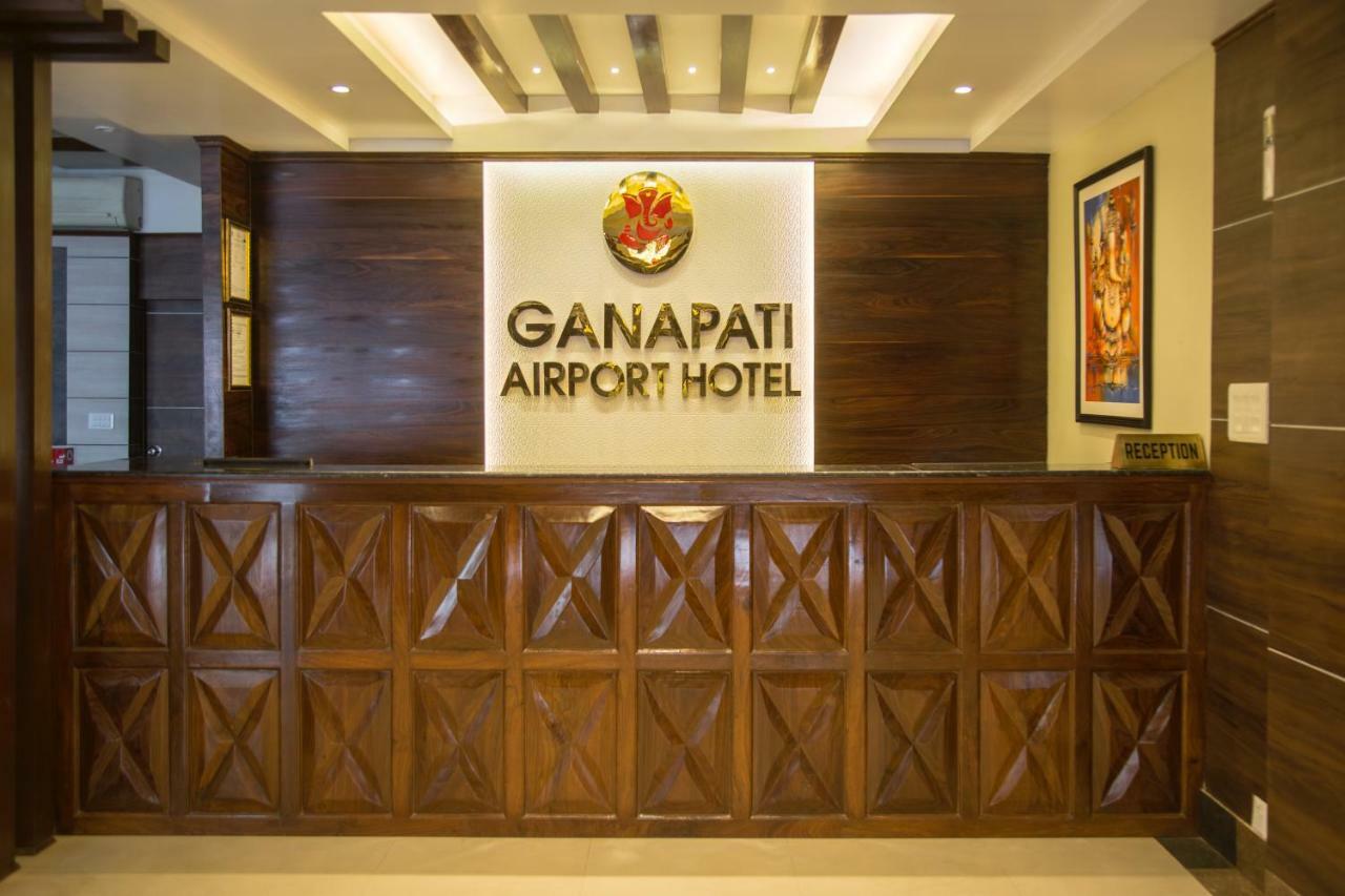 Ganapati Airport Hotel Katmandú Exterior foto